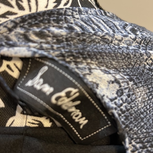 Dress - Picture 3 of 5